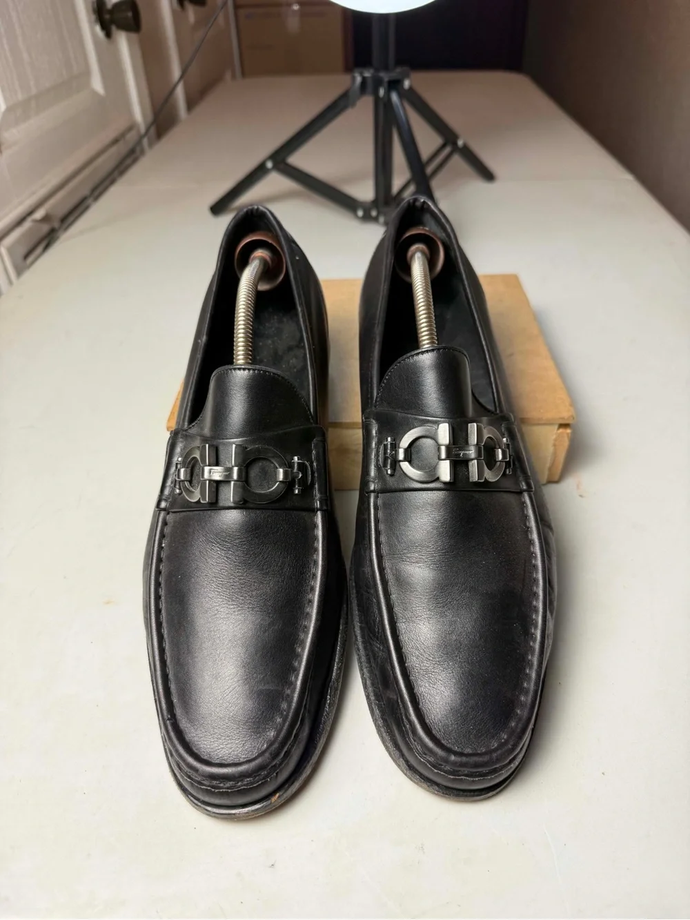 Salvatore Ferragamo $1 200